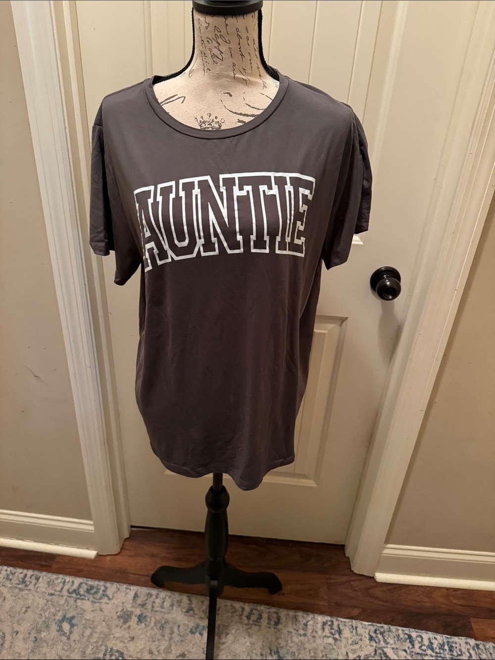 AUNTIE Graphic Tee - Gray Women’s Shirt